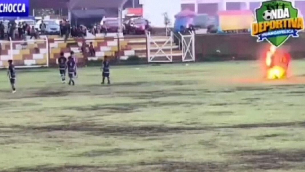 Impactante Video: Rayos Fatales Terminan en Tragedia para Futbolista Peruano