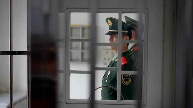 Cómo sobreviví 5 años en una cruel cárcel china para presos extranjeros