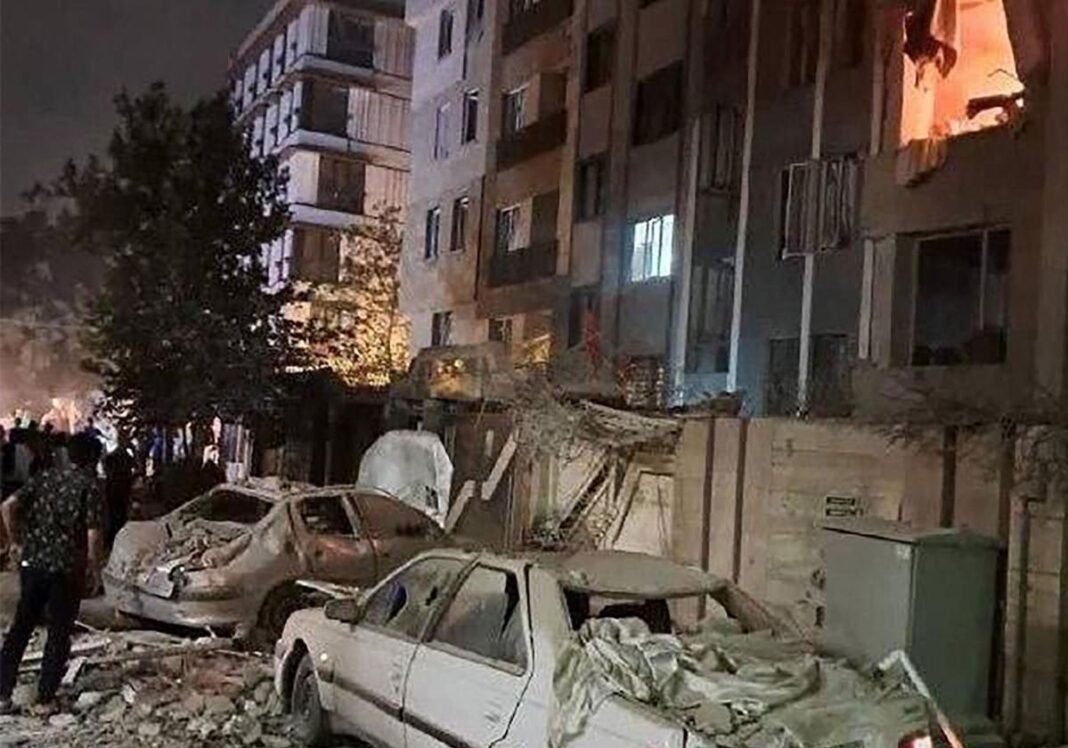 Israel ataca a Irán y se prepara para una guerra prolongada