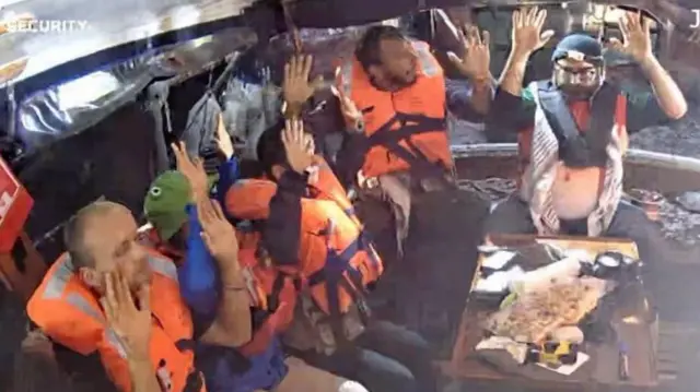 Israel intercepta el barco con ayuda para Gaza en el que viaja Greta Thunberg, denuncian activistas de la Flotilla de la libertad