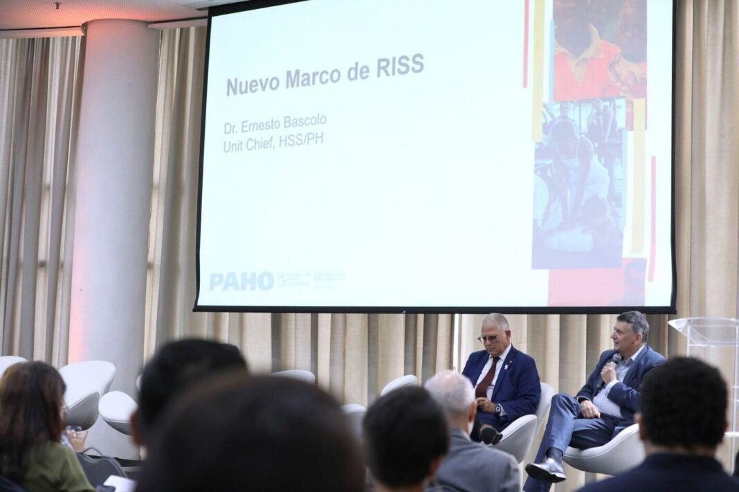 La OPS impulsa el debate sobre redes integradas y gobernanza en salud en seminario internacional en Brasil