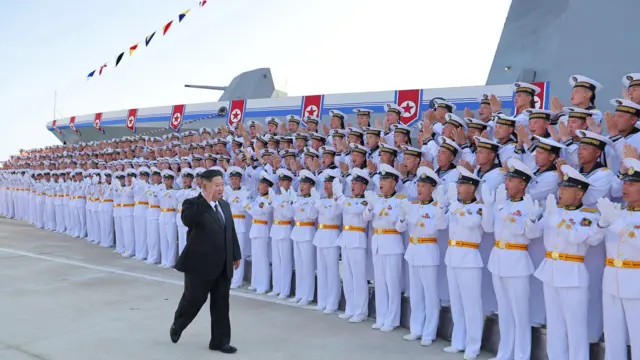 Lo que el estrepitoso fracaso en la botadura de un buque (y su reflote) revela sobre el régimen de Corea del Norte