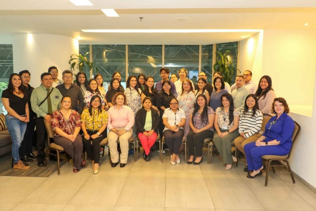 OPS y Ministerio de Salud fortalecen capacidades en gestión de riesgos biológicos en laboratorios nacionales