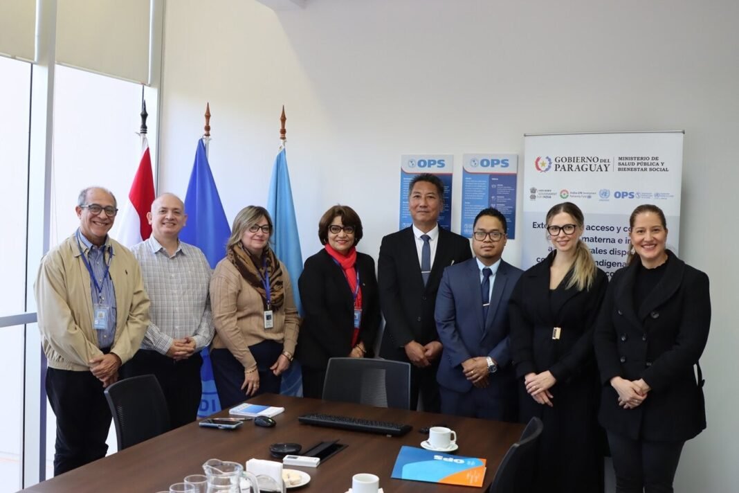 Reforzando la cooperación Sur-Sur: Representante del Gobierno de la India estrecha lazos con la OPS/OMS en Paraguay para fortalecer la salud materna e infantil en el Chaco