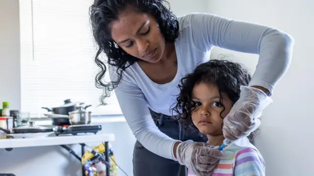“Si la deportan, morirá”: Sofía, la niña mexicana a la que el gobierno de EE.UU. revocó el permiso para estar en el país y recibir el tratamiento del que depende su vida