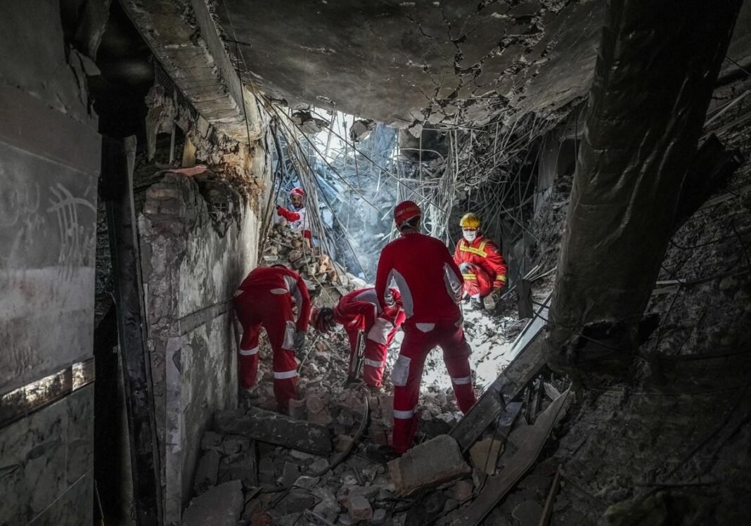 Trump prevé conversaciones con Irán tras insistir en que ha «destruido» su programa nuclear