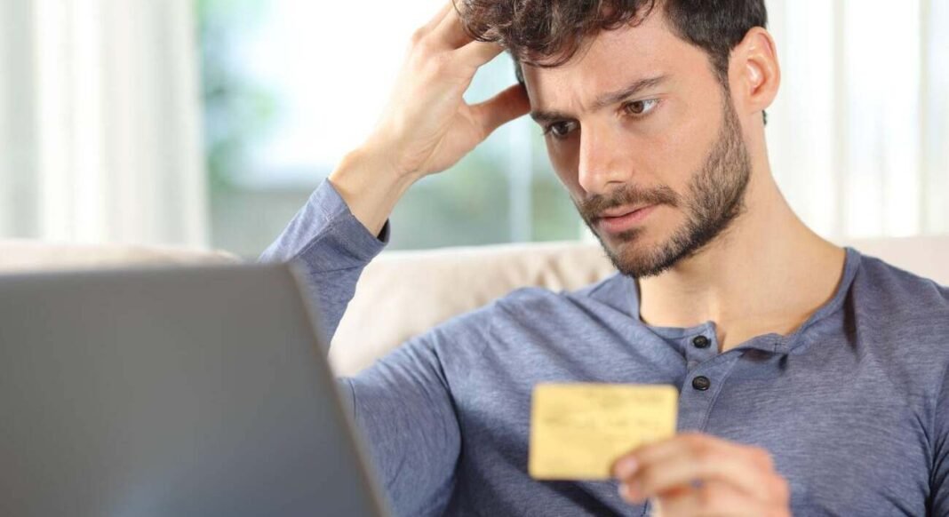 Una nueva estafa bancaria pone en alerta a miles de usuarios: “Su tarjeta ha sido limitada temporalmente…”