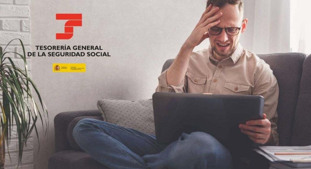 Aviso de fraude que suplanta a la Seguridad Social: si te dicen esto, la estafa ya ha comenzado