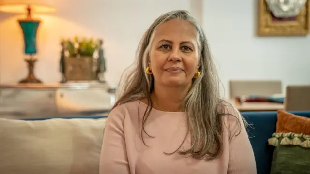 Las conmovedoras experiencias de una doctora que prepara el último adiós de los bebés