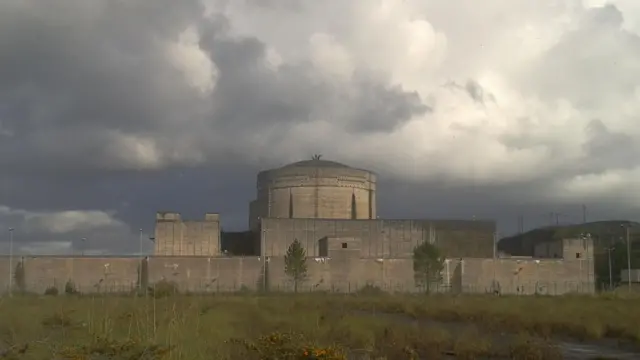 Lemóniz, la central nuclear que España construyó hace más de 4 décadas pero nunca usó y con la que no sabe qué hacer