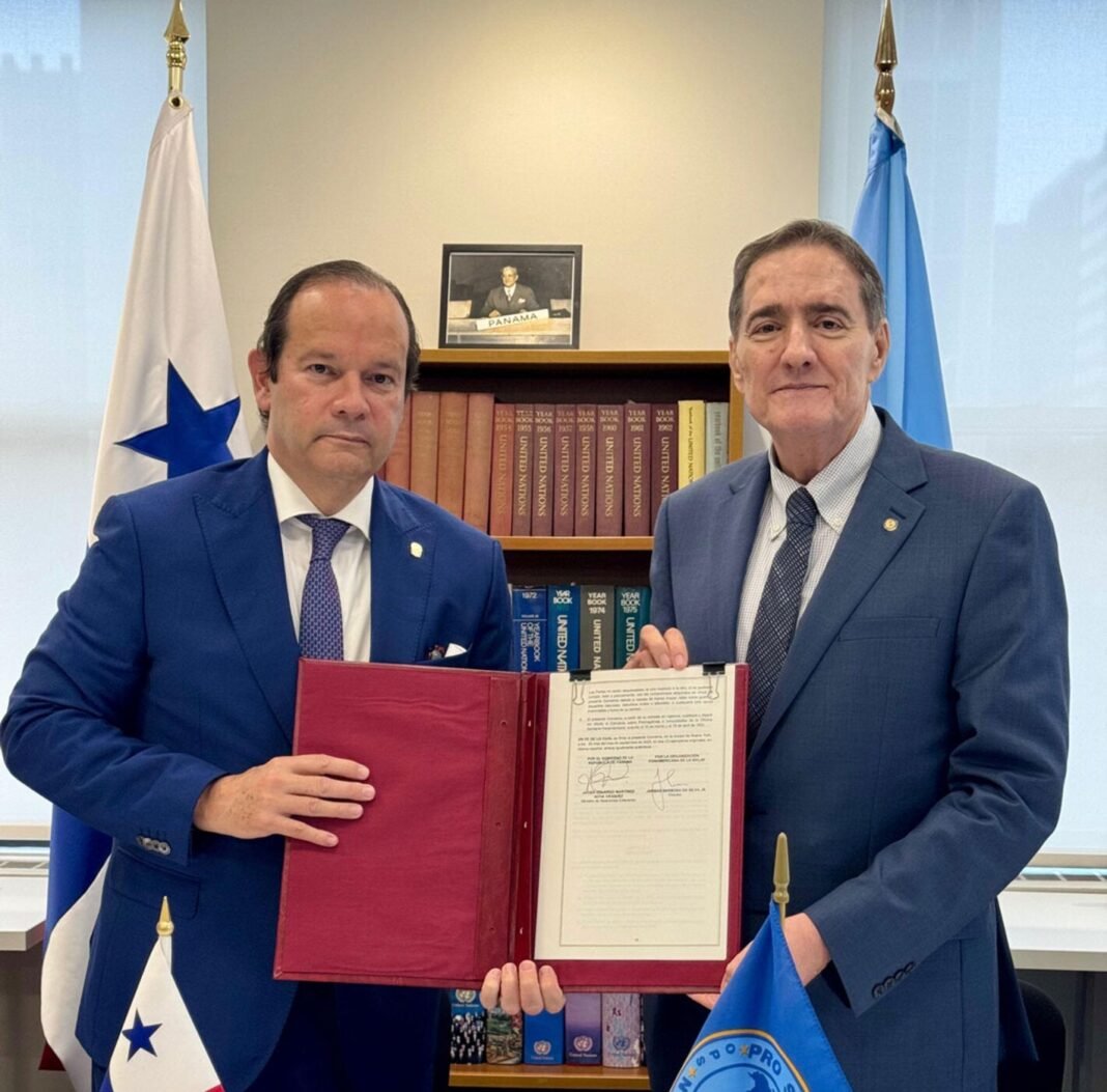 Panamá y la OPS refuerzan su alianza con la actualización del Convenio Básico