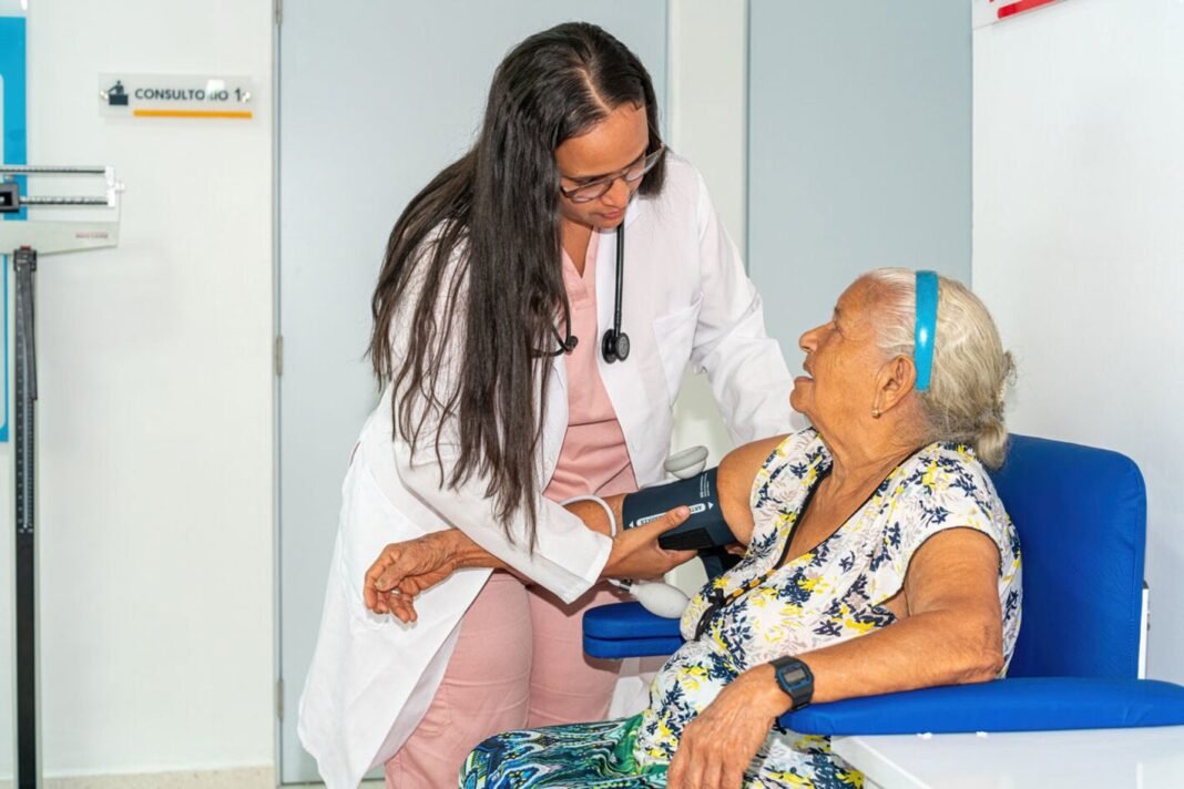 Revolucionar la atención de las ENT: la OPS insta a la acción para escalar su prevención, control y tratamiento desde la atención primaria de salud