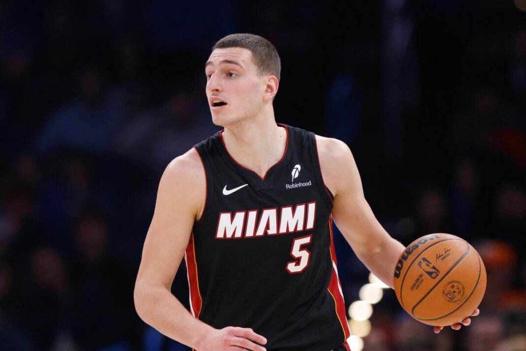 El Heat de Miami y Nikola Jovic acuerdan extensión de cuatro años, según fuente de AP