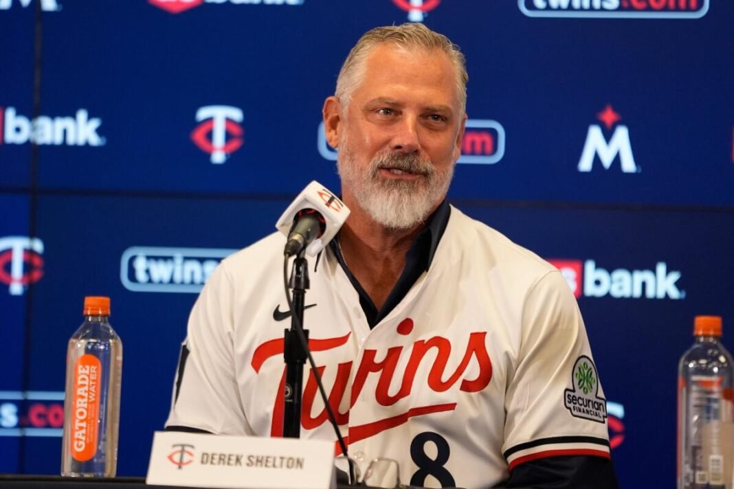 Derek Shelton aprovechó que los Piratas lo despidieran para postularse con los Mellizos