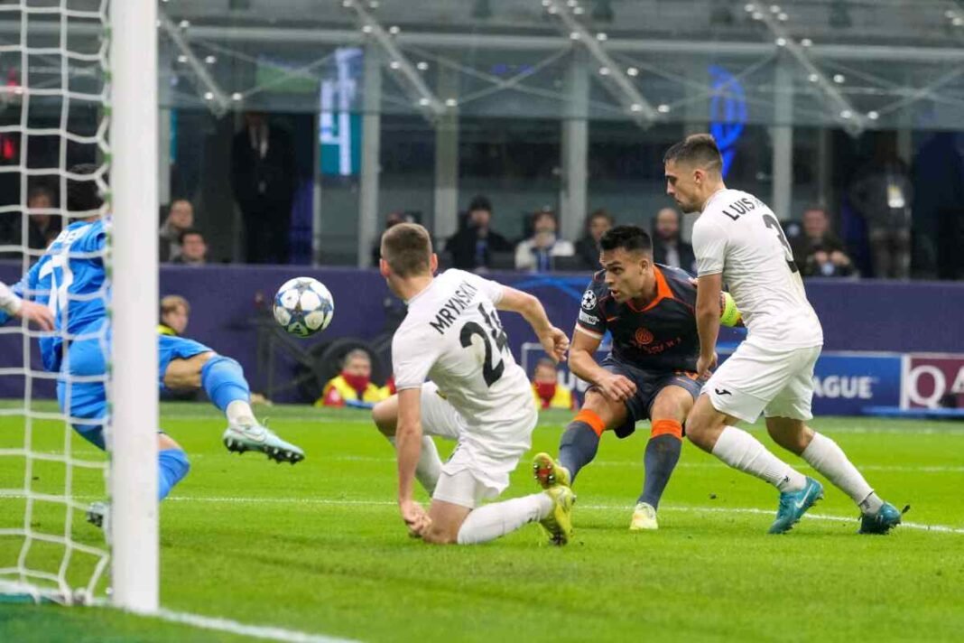 El Inter sigue perfecto en la Champions y Lamine Yamal brilla en empate del Barcelona