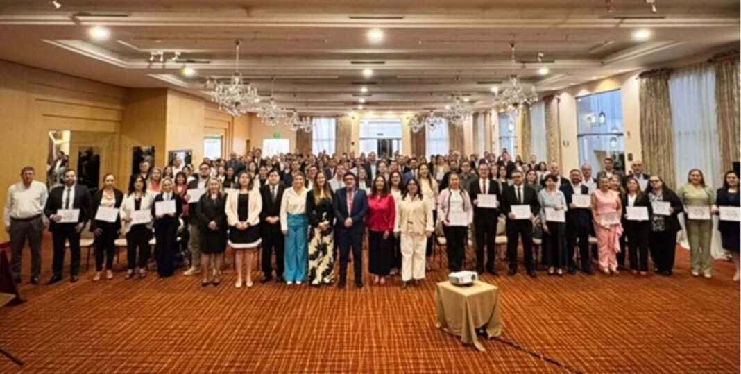 Formación para transformar: culminó la segunda cohorte del Curso de Alta Gerencia en Salud Pública