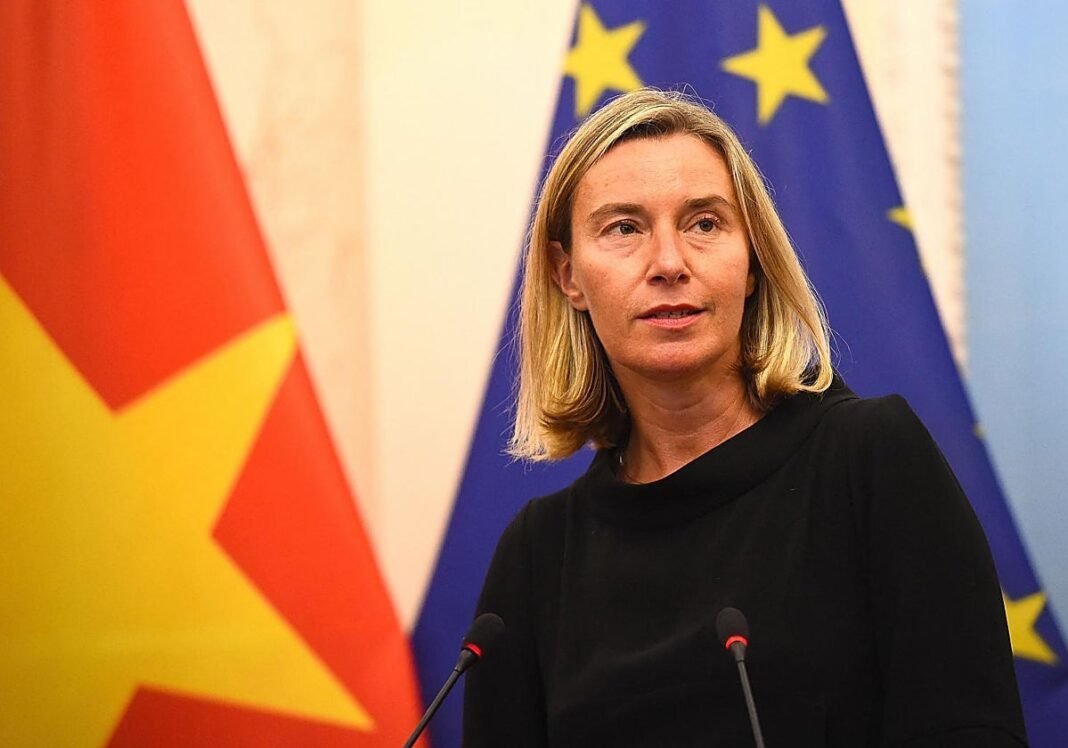 El caso Mogherini pone otra vez en la picota a los socialistas italianos en Bruselas
