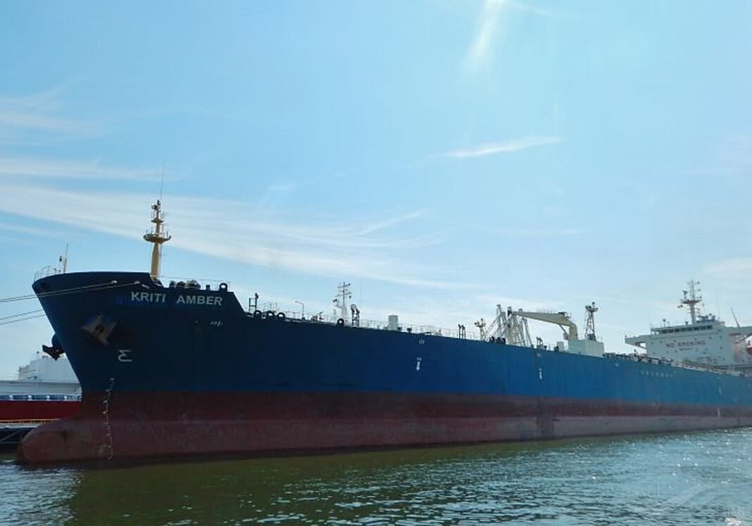 El régimen cubano deja de enviar sus petroleros a Venezuela por miedo a que EE.UU. los requise