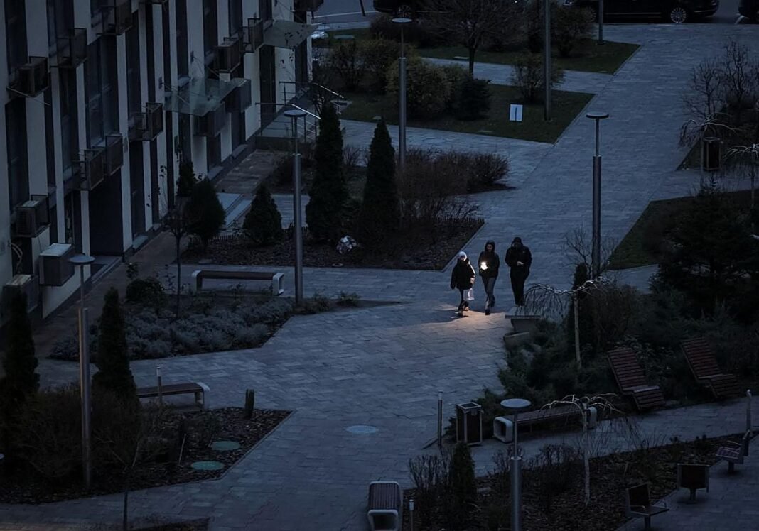 Rusia ataca Ucrania con casi 150 drones mientras los cortes de luz superan las 12 horas en la capital