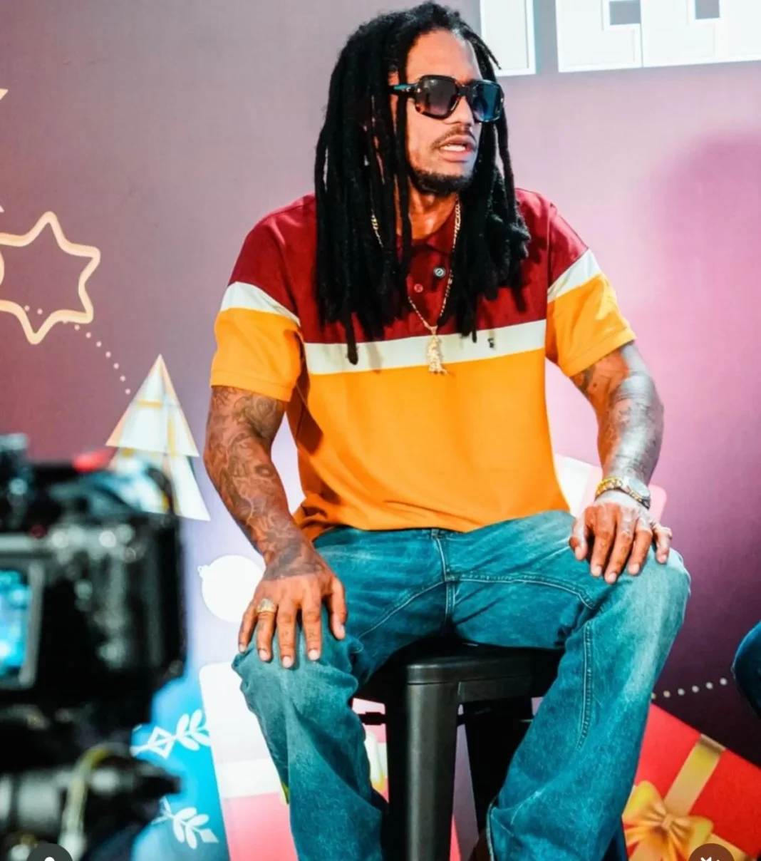 Vakero exige respeto a Grupo Telemicro y no se presenta en su fiesta de empleados