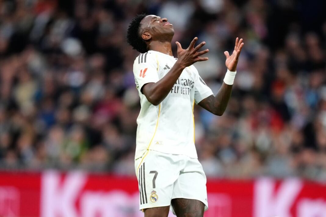 Cómo Vinícius pasó de héroe a villano para muchos aficionados del Real Madrid