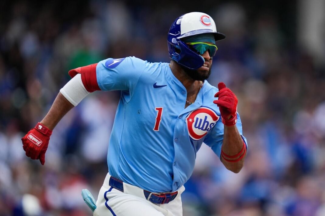 El infielder y jardinero Willi Castro y los Rockies formalizan contrato de 12,8 millones por 2 años