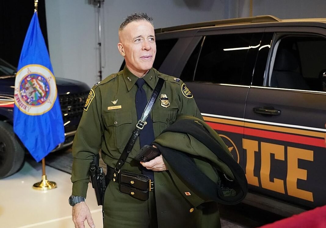 Gregory Bovino, la cara de la mano dura migratoria de Trump, se va de Mineápolis
