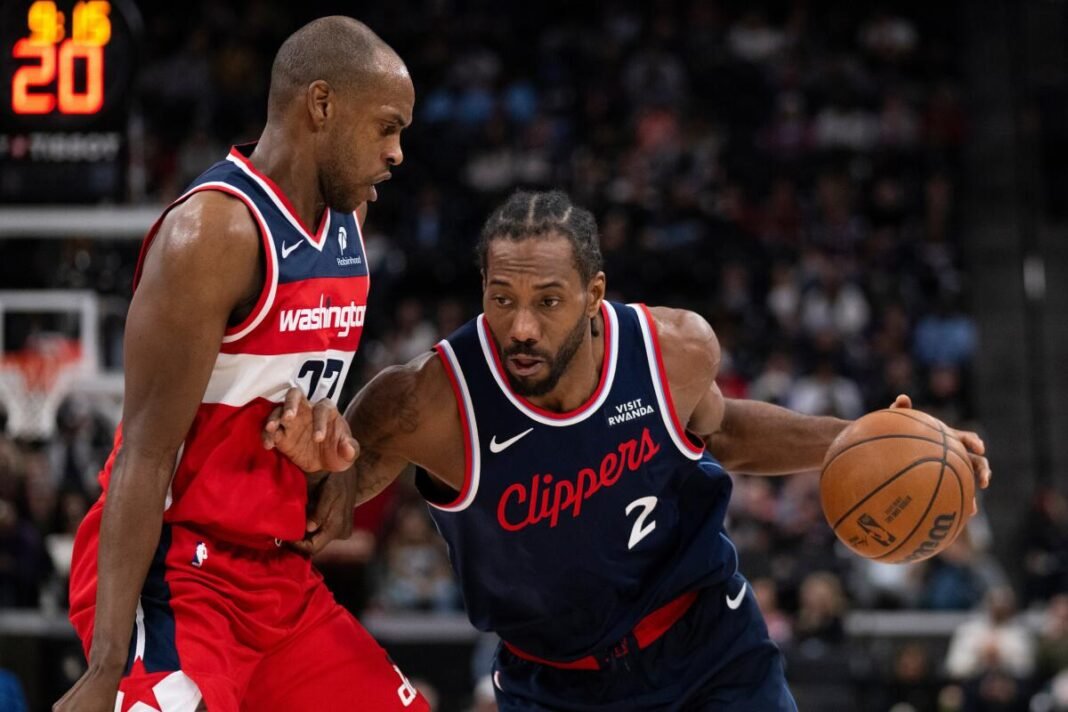 Leonard anota 33 puntos y Clippers vencen a Wizards para hilar su 4ta victoria