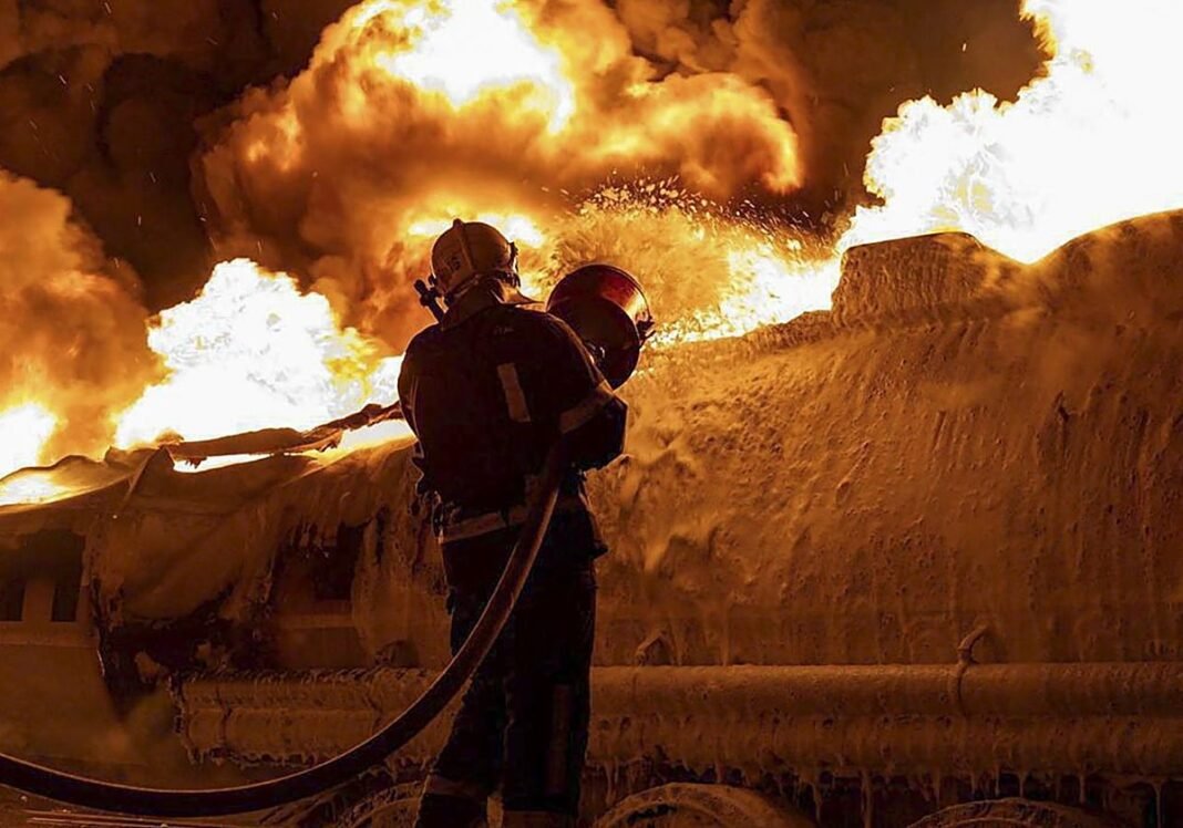 Rusia agrava la crisis energética en Ucrania con otro bombardeo masivo durante las conversaciones de paz