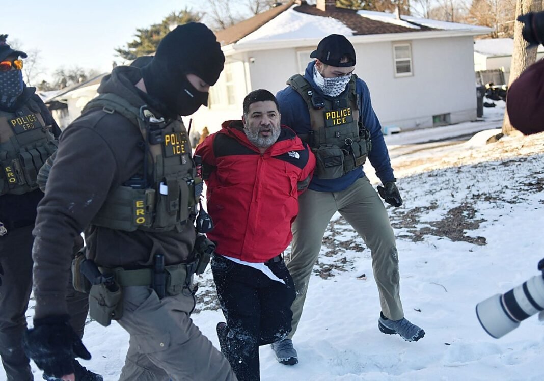 Trump dice ahora que la operación migratoria en Mineápolis será «más relajada»