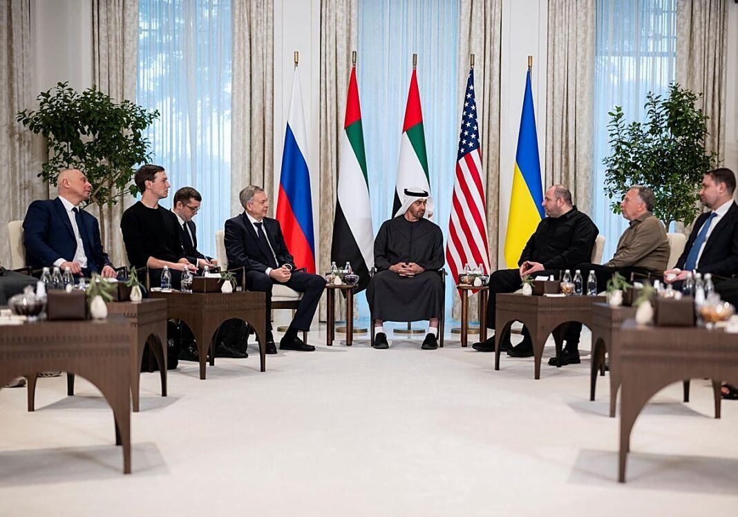 Ucrania encara las conversaciones de paz con la exigencia rusa de ceder todo el Dombás