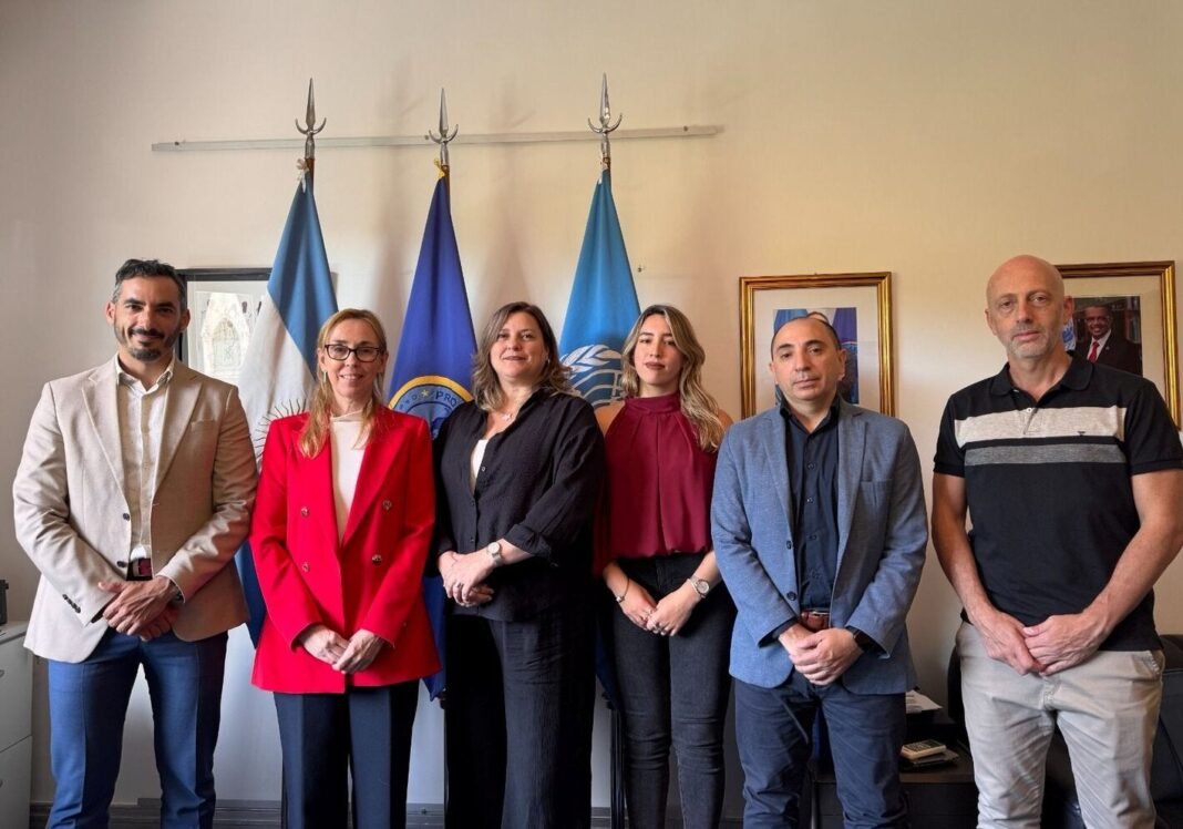 OPS y Santa Cruz avanzan en la ampliación de tecnologías sanitarias para la provincia