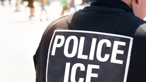 Inmigrante en Proceso de Residencia Detenido por ICE en Yuma: Cuestionamientos a la Práctica Migratoria