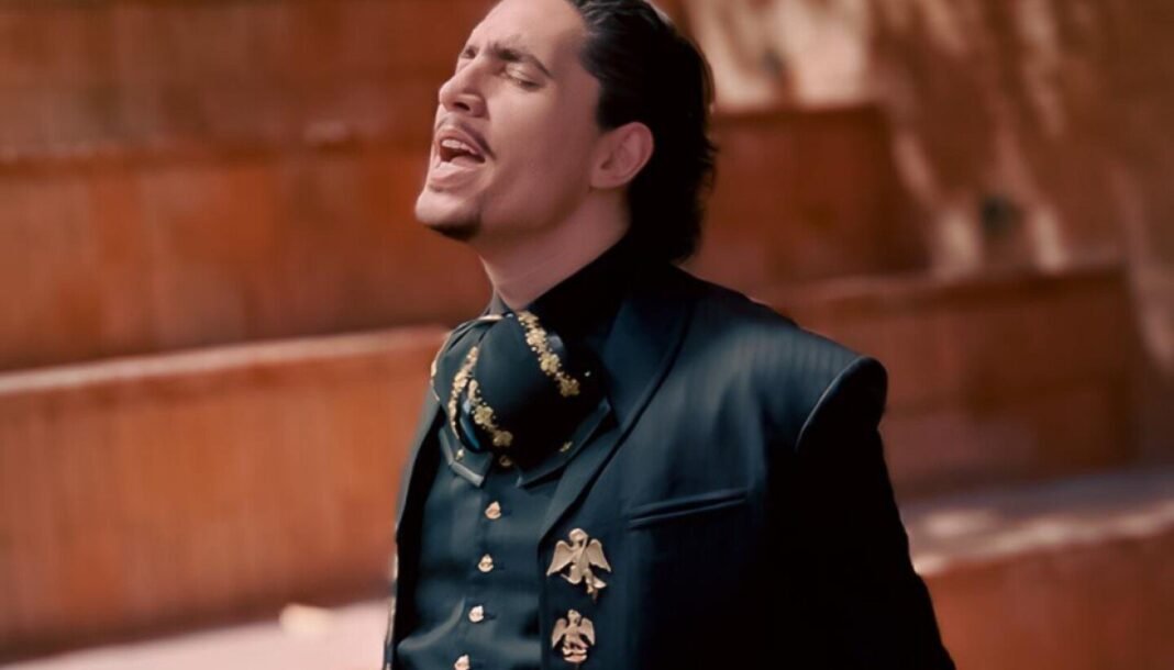 Alex Fernandez Enfrenta Seria Afeccion que Compromete su Voz Artistica