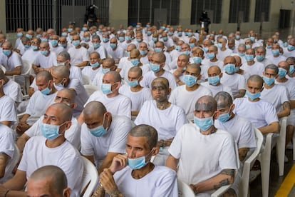 Mega-juicio en El Salvador La cúpula de la Mara Salvatrucha enfrenta la justicia en medio de escrutinio internacional