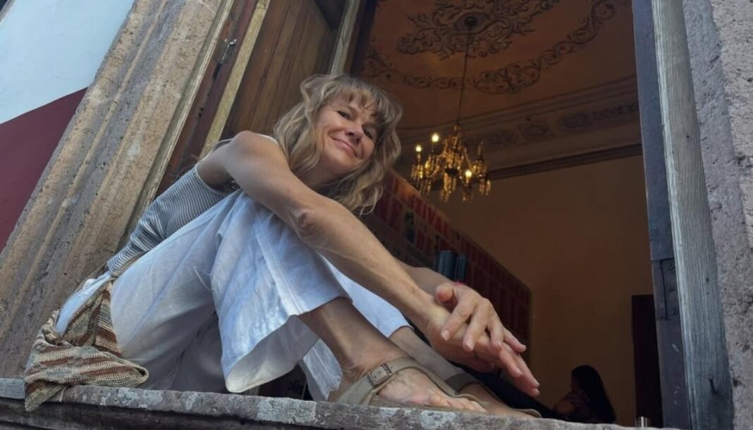 El Trágico Momento de Nailea Norvind: La Muerte de Eva Norvind en Pleno Rodaje Revelada por Pedro Damián