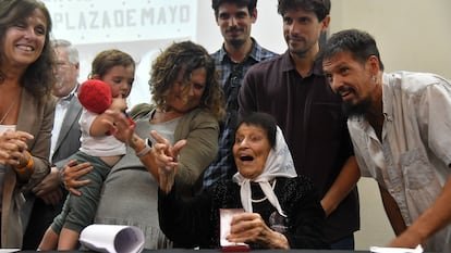Madres de Plaza de Mayo Taty Almeida Refuerza el Legado de Memoria Verdad y Justicia