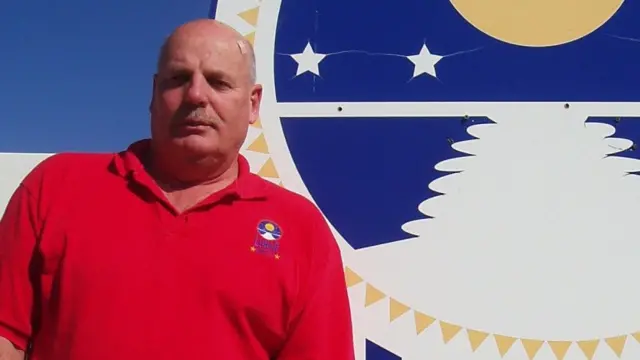 La Controversia de la Propiedad Lunar: Analizando el Caso de Dennis Hope y los Vacíos Legales Espaciales