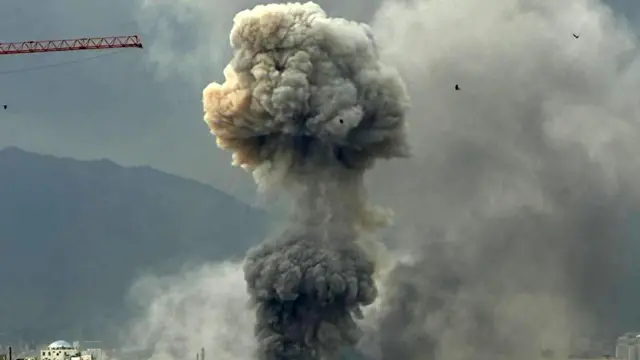 Iran Divisiones Familiares en la Sombra de la Guerra y la Represion