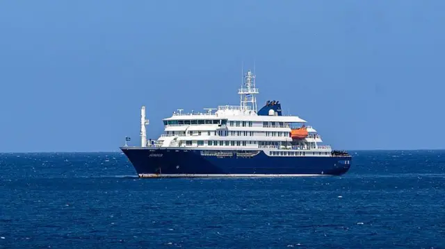 Crisis Sanitaria en Altamar El Brote de Hantavirus en el MV Hondius Resalta la Vulnerabilidad de los Cruceros