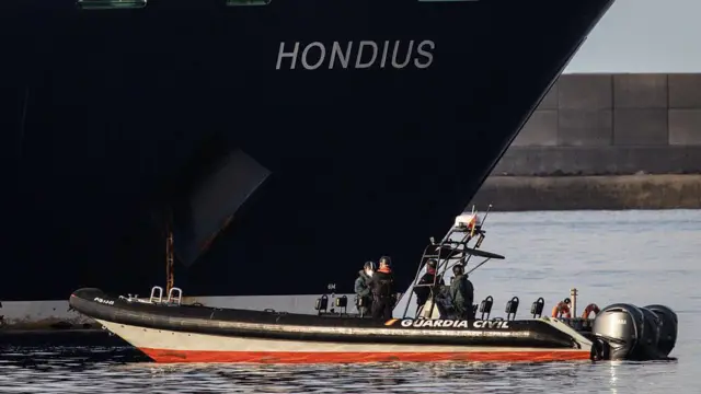 Crisis sanitaria global: La compleja evacuación del crucero con hantavirus en Tenerife