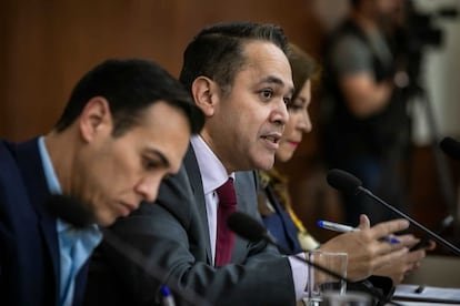 Exsecretario de Finanzas de Sinaloa se Entrega a EE UU por Vinculos con el Narcotrafico Un Analisis Profundo