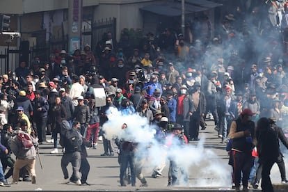 Bolivia: La admisión gubernamental de un deceso agrava la ‘crisis social’ en medio de protestas incesantes