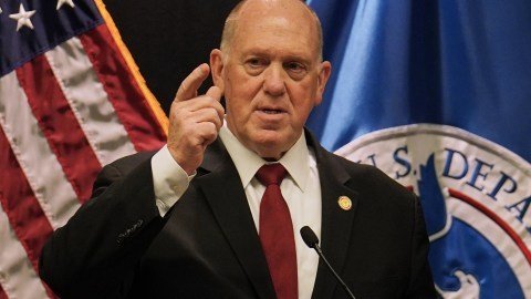 Estados Unidos La Escalada de Deportaciones y la Enigmatica Green Card