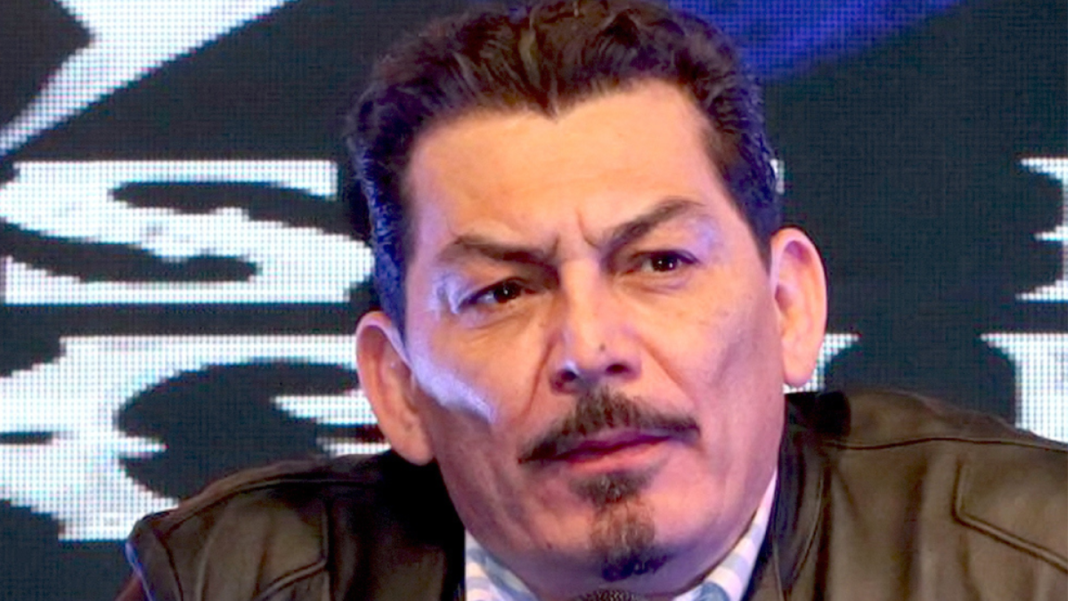 La Lucha por la Herencia de Joan Sebastian Jose Manuel Figueroa y el Desafio Internacional