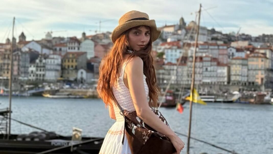 Natalia Téllez Asume la Conducción de ‘Operación Triunfo’ en Telemundo en Medio de un Duelo Personal
