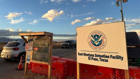 Demandas cruciales por condiciones deplorables en centros de detencion migratoria de Texas