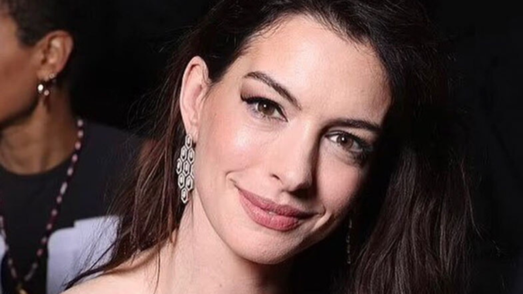 Anne Hathaway: La Confirmación de su Tercer Embarazo y el Impacto Mediático