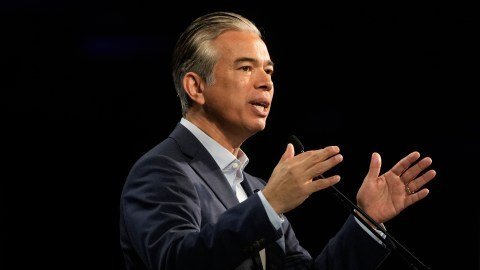 California: La Escalada Judicial contra un ‘Centro de Detención’ Federal del DHS
