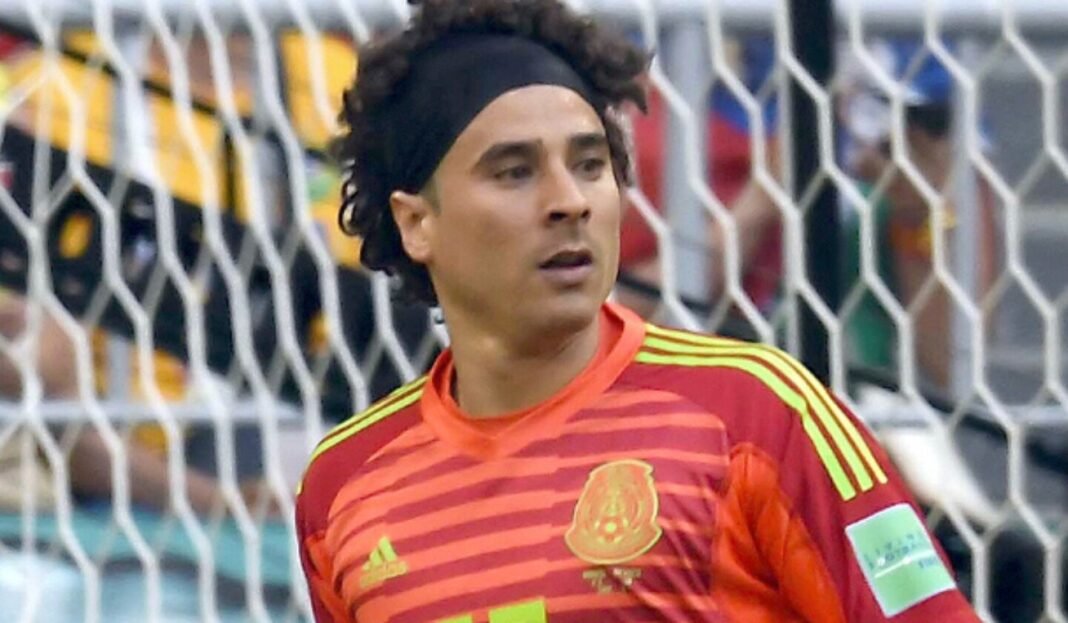 El Homenaje a Memo Ochoa Debate y Criticas en el Futbol Mexicano y Mundial